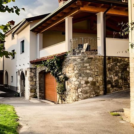 Apartmaji Tanto Malovse Crnice エクステリア 写真